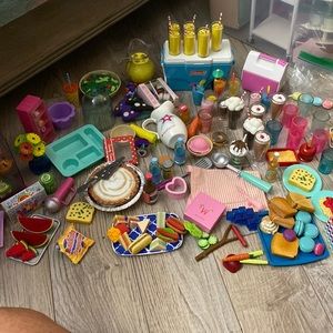 Multiple sets of 18 inch doll food